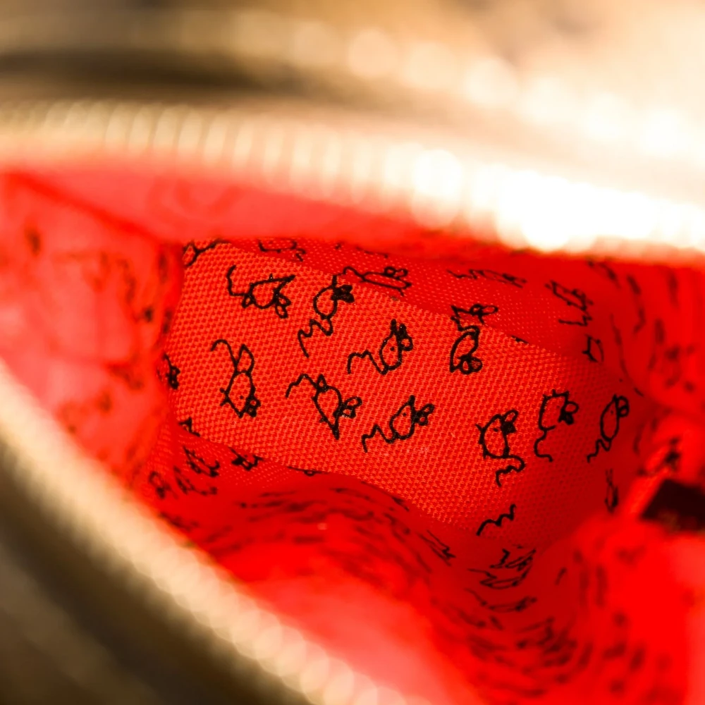 High-Quality Superfake Louis Vuitton Epi PM Clutch with Dog Face - Image 5